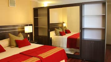 Business Double Room | In-room safe, laptop workspace, blackout curtains, iron/ironing board