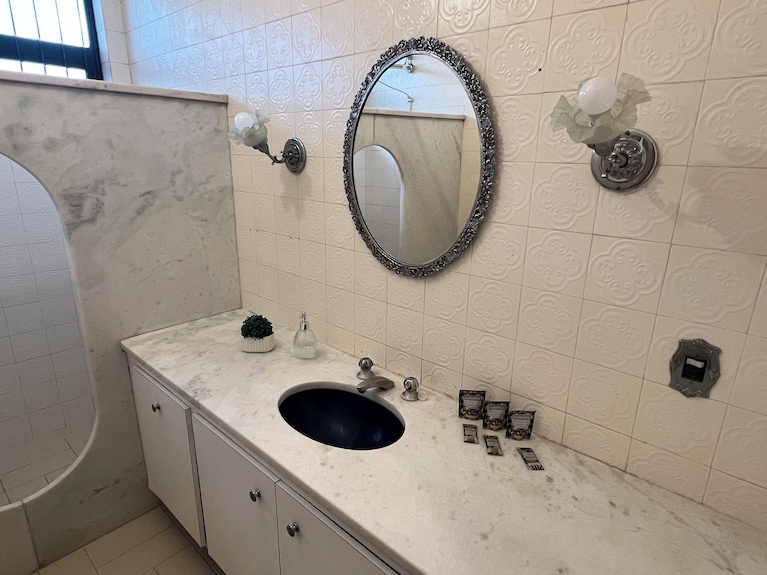 Spacious Classic In A Prime Location. - Bauru