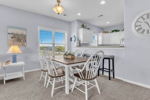 Dining - Smooth Sailing: 3BR/2BA Steps to the Beach (Oak Island)