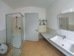 Hair dryer, towels - Dimora Il Gello - In the heart of Val D'Orcia (Radicofani)