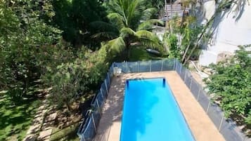 Piscina interna, piscina externa