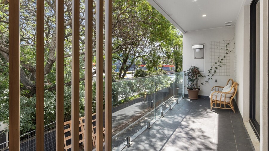 Stylish 3-bed Townhouse Near City Fringe