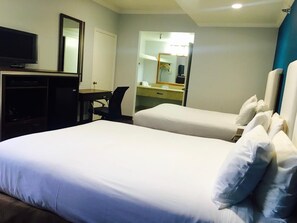 Unclassified image, 3 of 15, button - Crimson Hotel (Manhattan Beach)