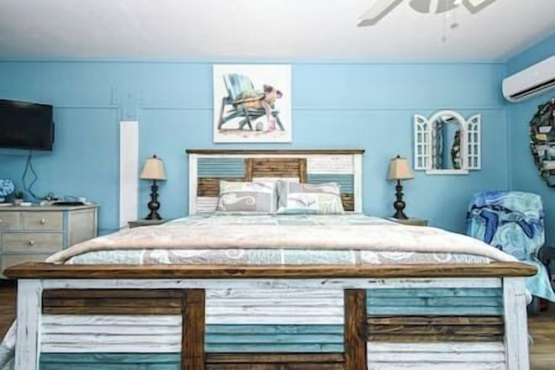1 bedroom, iron/ironing board, travel crib, free WiFi