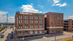 Exterior - Drury Inn Union Station (St. Louis)