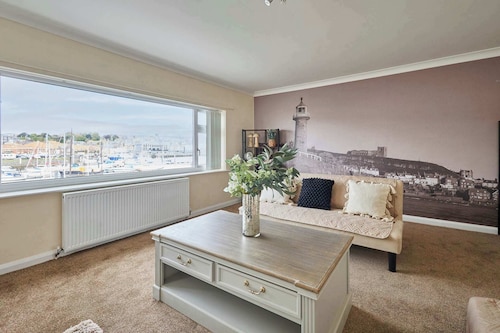 Host & Stay | Paylors View Cottage