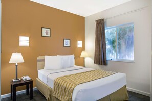 Room - Travelodge by Wyndham Yuba City (Yuba City)