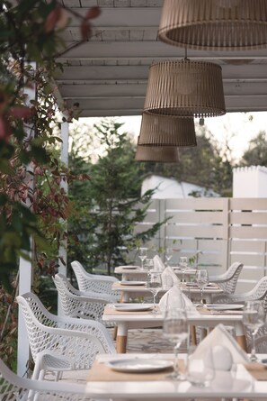 Restaurant - Bohotel Eleonas & Annex Apartments (Corfu)