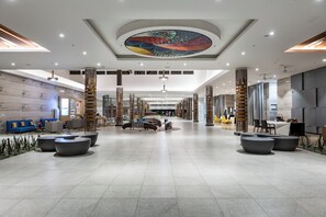 Lobby - Pullman Nadi Bay Resort and Spa Fiji (Nadi)