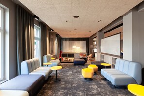Lobby - a&o Frankfurt Ostend (Hofheim am Taunus)
