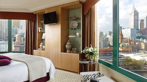 Ảnh chưa phân loại, 3 trong số 30 ảnh, nút