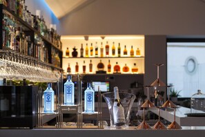 Bar (on property) - Hotel Kivir Sevilla (Seville)