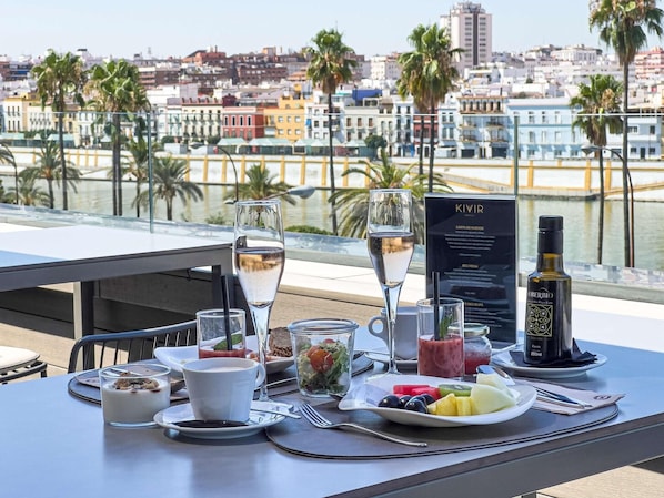 Terrace/patio - Hotel Kivir Sevilla (Seville)