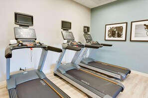 Sports facility - Drury Inn Suites Phoenix Chandler Fashion Center (Phoenix)