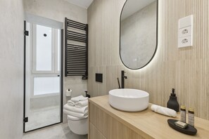 Towels - Elegant Stay by Retiro Park (Madrid)