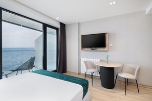 Superior Double Room, Balcony, Sea View | In-room safe, free WiFi - Marina Club (Batumi)