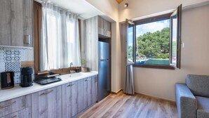 Apartemen, 2 kamar tidur, Bebas Asap Rokok, pemandangan laut | Dapur pribadi