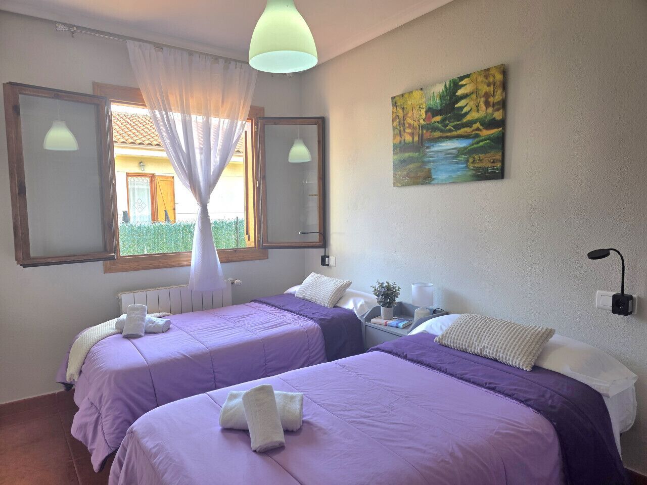 Iron/ironing board, WiFi