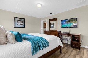 Iron/ironing board, WiFi, bed sheets - Last Minute Disney Getaway! Townhouse with Private Pool. Book Now! #65701 (Orlando)