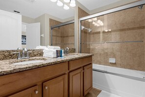 Hair dryer, towels - Last Minute Disney Getaway! Townhouse with Private Pool. Book Now! #65701 (Orlando)