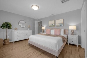 Iron/ironing board, WiFi, bed sheets - Last Minute Disney Getaway! Luxury Villa with Private Pool. Book Now! #125749 (Orlando)