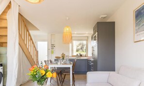 TV - Charming house, pets welcome, parking - 4 guests (Saint-Aubin-de-Terregatte)
