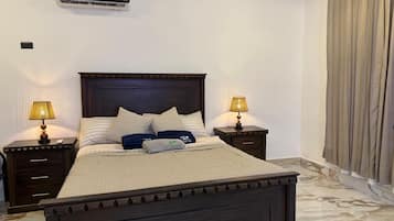 4 bedrooms, WiFi, bed sheets