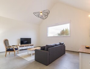 TV - House with parking, nature retreat - 4 guests (Céaux)