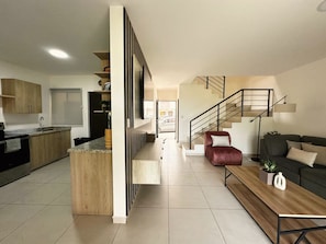 Interior - Beach & City Escape: Beautiful 5-BR house with AC in Zaragoza. Community Pool! (Zaragoza)