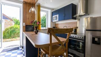 Fridge, microwave, dishwasher