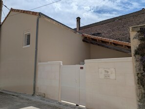 Exterior - House with AC in the heart of the village - 6 guests (SAINT SIMON)