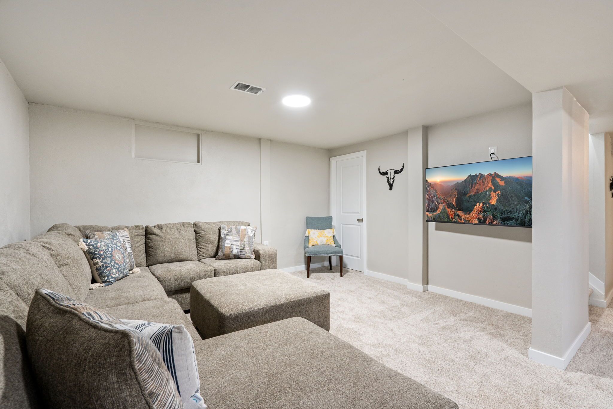 House, Multiple Beds, Patio, Garden View | Living area