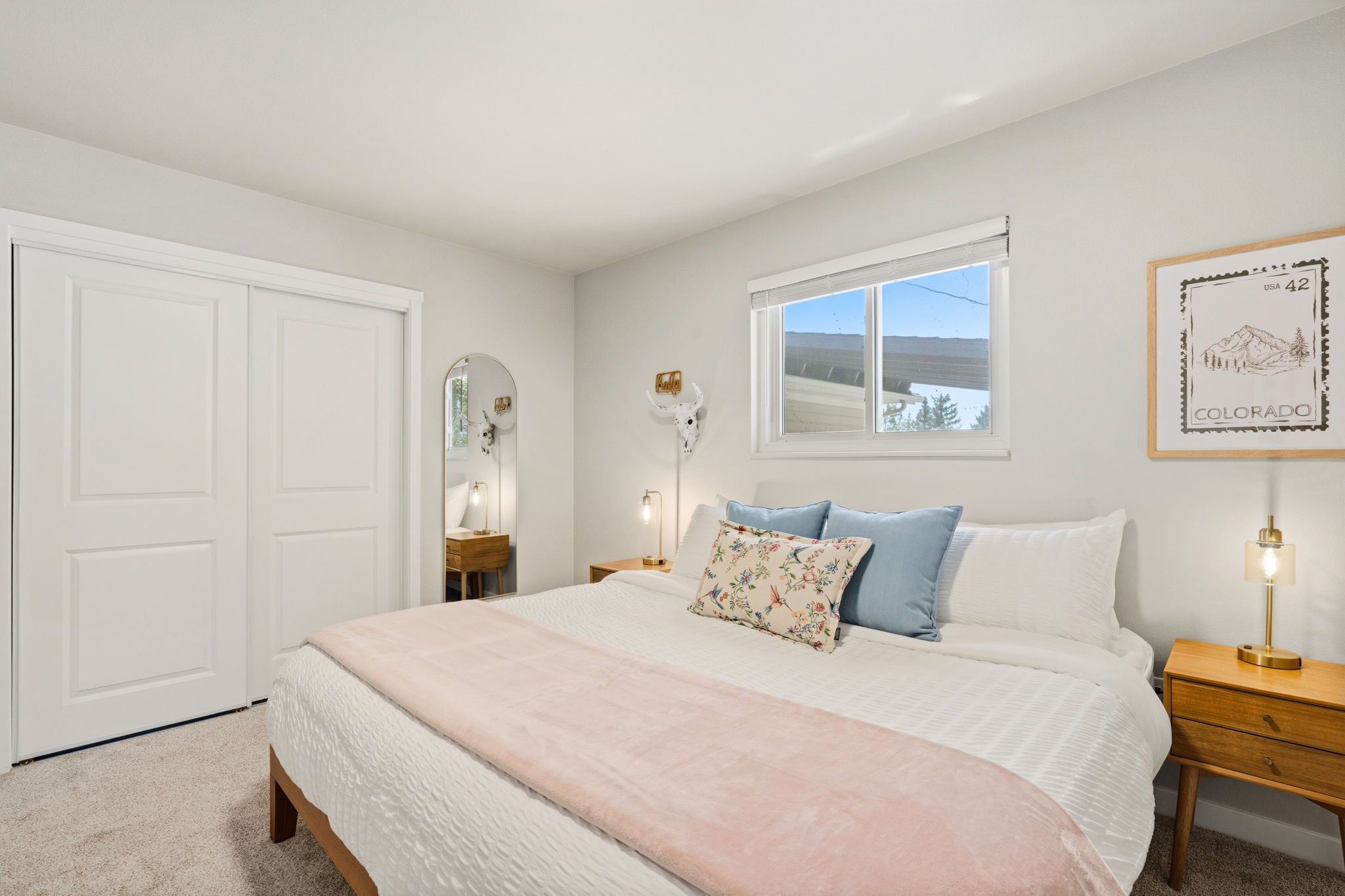 4 bedrooms, individually decorated, individually furnished