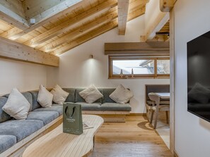 Living area - Exceptional chalet - 10 guests (Les Saisies)