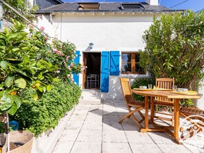 Outdoor dining - Charming house, pets welcome - 2 guests near Loire (La Possonnière)