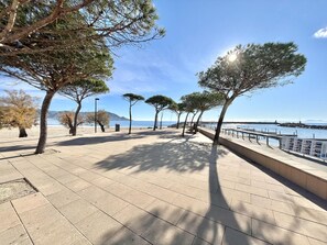 Strand-/havudsigt
