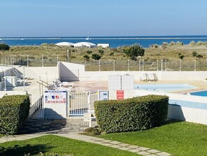 Pool - Apartment with AC, parking, sea view - 4 guests (Le Grau-du-Roi)