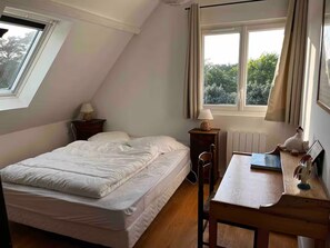 Free WiFi - Family house near the coast - 10 guests (Bangor)