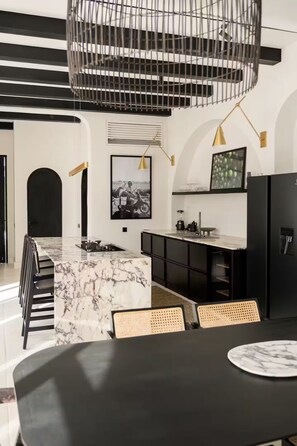 Dining - Luxurious 3 BR villa, 100 meters from the Beach (Seseh)