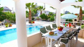 Outdoor dining - Peaceful Villa With Pool Near Calis Beach (Fethiye)
