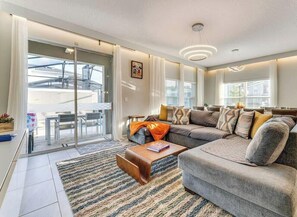 Smart TV - Last Minute Disney Getaway! Private Pool & Themed Bedrooms. Book Now! #154061 (Orlando)