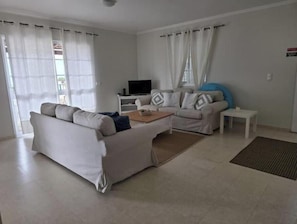 Living area - Casa do Pico das Flores (Ponta)