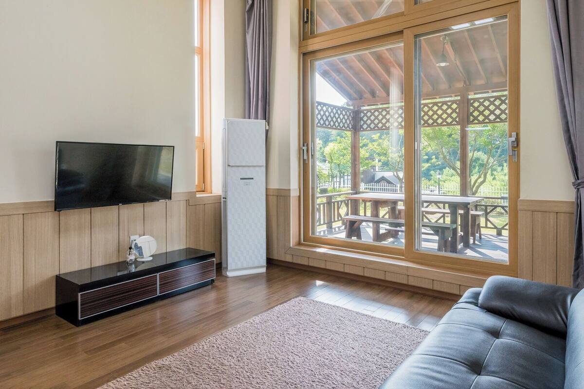 Basic Room, 1 Bedroom (Moonlight Scoop 2) | 1 bedroom, free WiFi