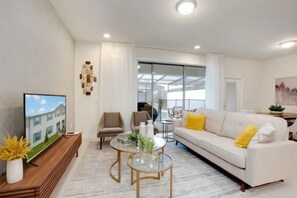 Smart TV - Last Minute Disney Getaway! Private Pool & Themed Bedrooms. Book Now! #170011 (Orlando)