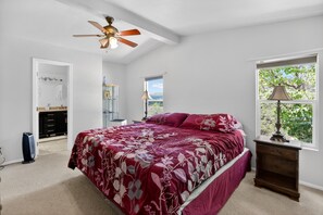 5 bedrooms, iron/ironing board, WiFi, bed sheets