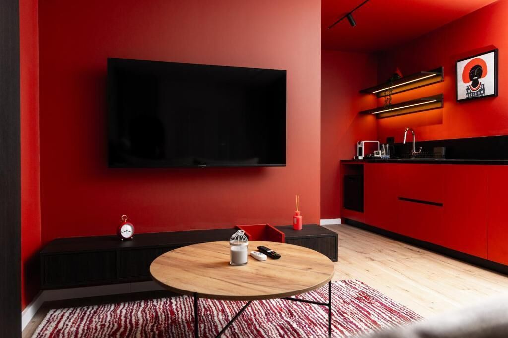Deluxe Double Room, Garden View | Living area