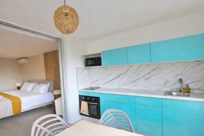 Private kitchen - Cosy beach-access studio (Le Gosier)