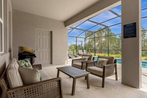 Terrace/patio - Last Minute Disney Getaway! Private Pool & Game Room. Book Now! #166715 (Orlando)