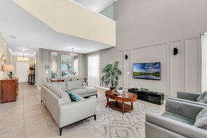 Smart TV - Last Minute Disney Getaway! Private Pool & Themed Bedrooms. Book Now! #166721 (Orlando)