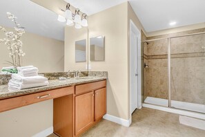 Hair dryer, towels - Last Minute Disney Getaway! Private Pool & Themed Bedrooms. Book Now! #166721 (Orlando)